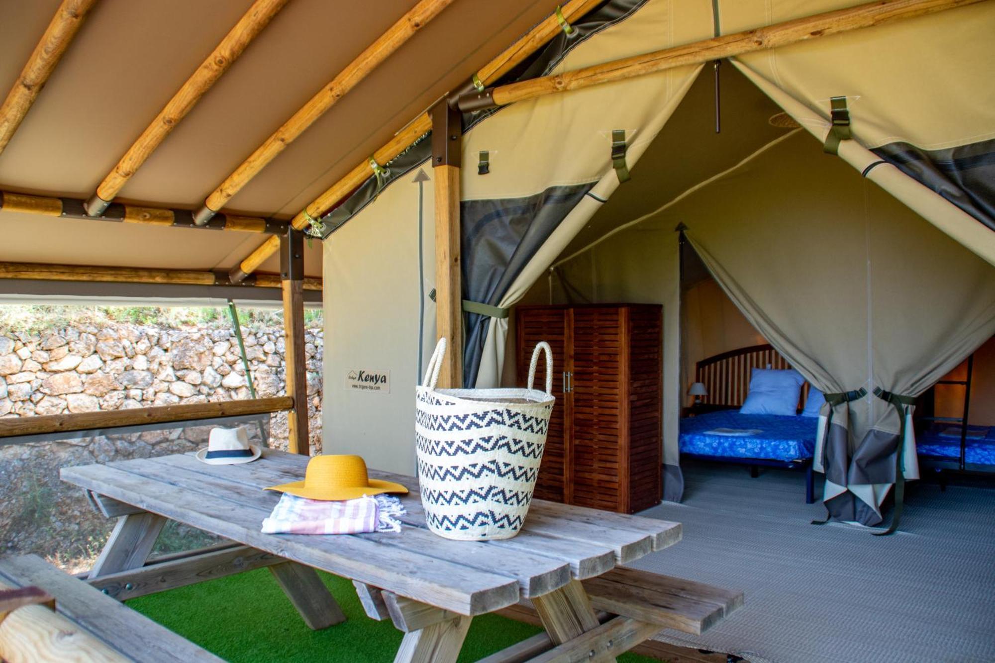 Campasun Camping De L'Aigle Aiguines Exterior photo